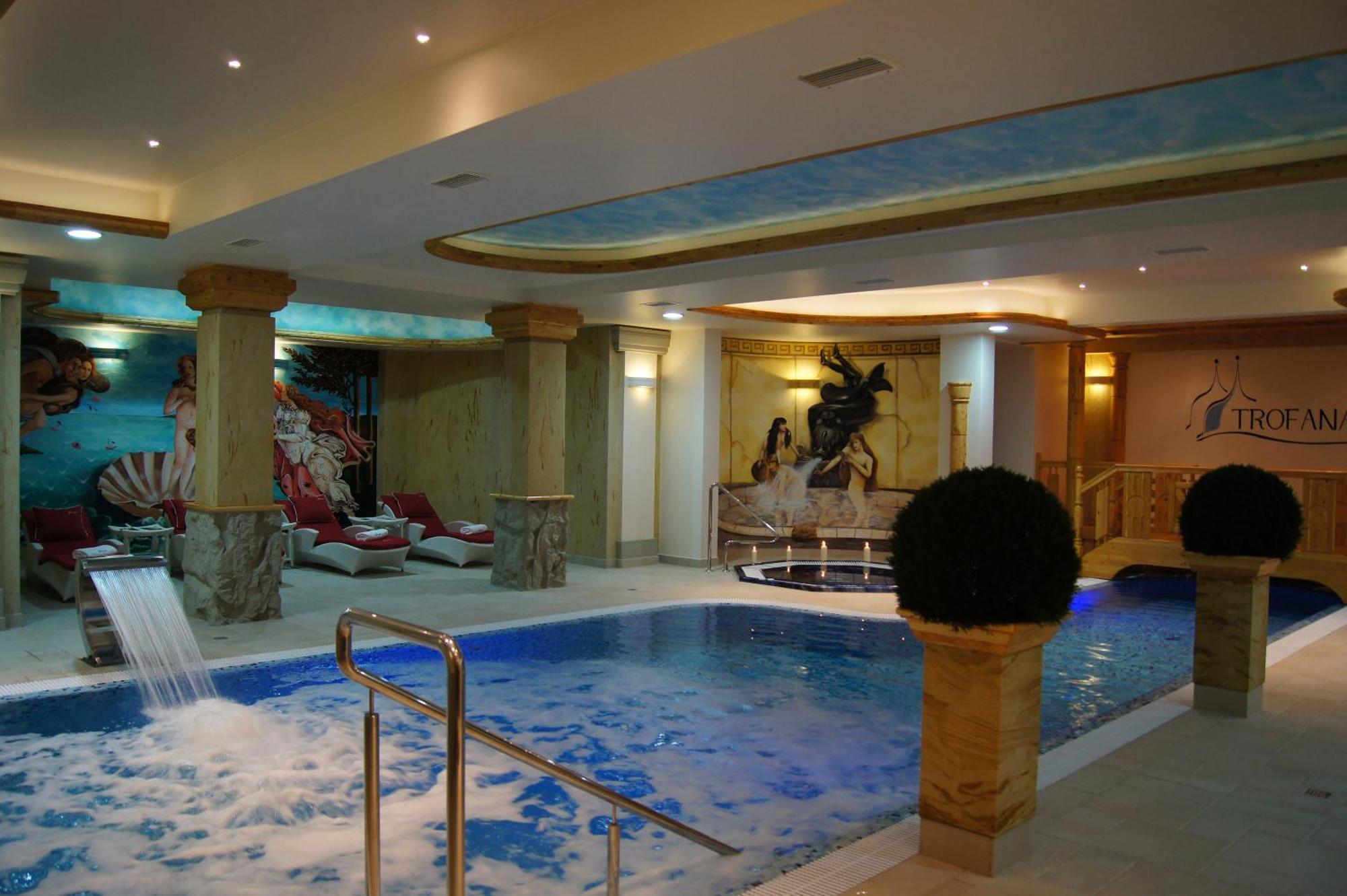Trofana Wellness & Spa เมียนซิดดรอแย ภายนอก รูปภาพ