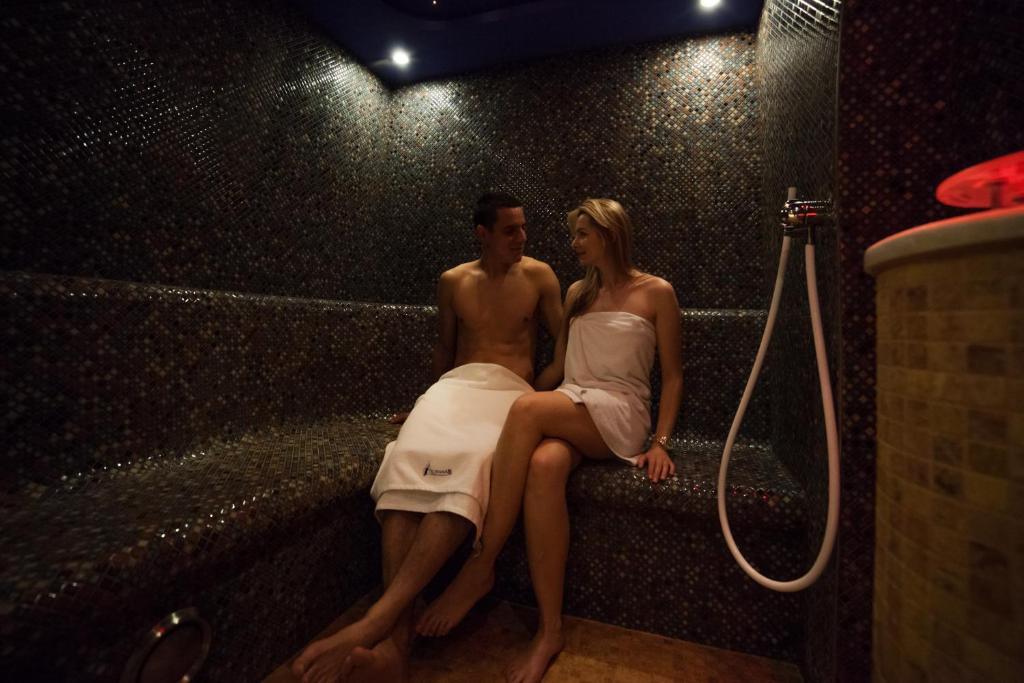 Trofana Wellness & Spa เมียนซิดดรอแย ภายนอก รูปภาพ